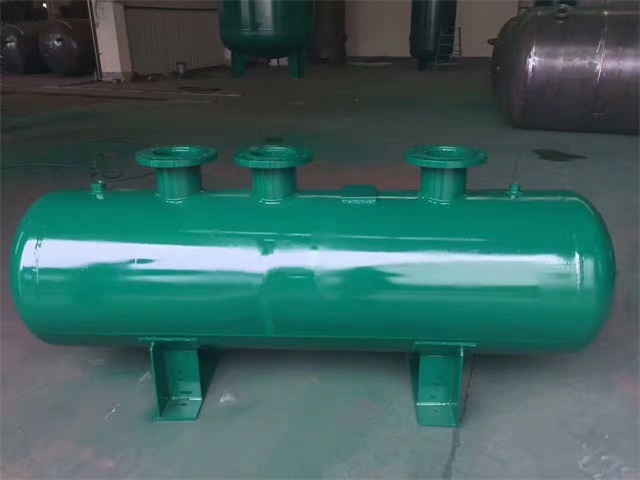 1679991473376569.jpeg 沈丘沈丘沈丘蒸汽分气缸1.jpeg